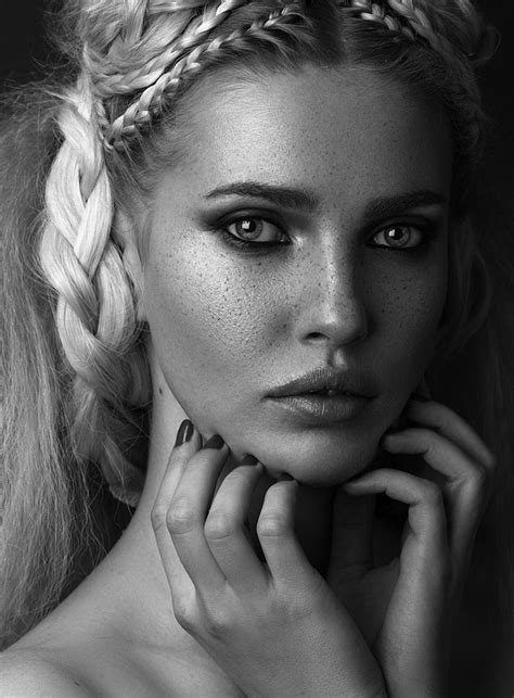 black and white female portraits|Free Black And White Portrait Photos .